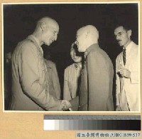 藏品(蔣主席與美第九軍長辛浦森將軍)的圖片